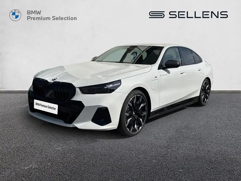 Blanc Utilisé 2025 BMW 530 M Sport Berline | 91 999 € - Image 1/4