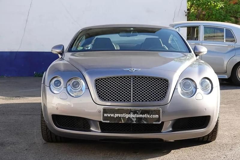 Gris Occasion 2005 Bentley Continental GT Coupé | 41 900 € - Image 1/4