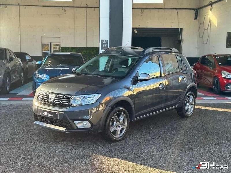 Occasion Dacia Sandero Stepway 102 ch (75 kW) 2021 Gris Berline