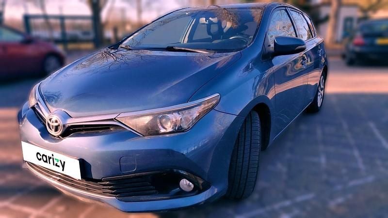 Bleu Occasion 2017 Toyota Auris Berline | 11 890 € (Bon prix) - Image 1/4