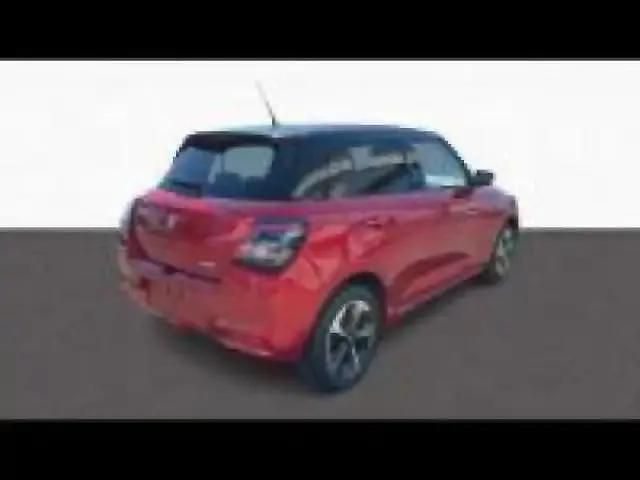 Occasion Suzuki Swift 83 ch (61 kW) 2025 Burn red pearl metal/toit black Berline