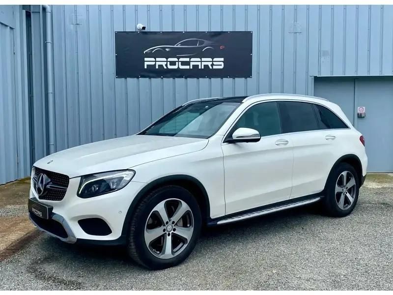 Blanc Utilisé 2016 Mercedes GLC250 SUV | 28 990 € (Prix assez cher) - Image 1/2