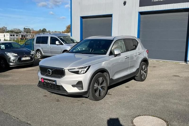 Gris Occasion 2023 Volvo XC40 SUV | 27 990 € (Bon prix) - Image 1/4