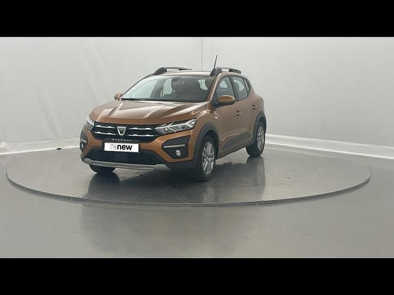 Orange Utilisé 2021 Dacia Sandero Comfort Citadine | 13 999 € (Prix assez cher) - Image 1/4