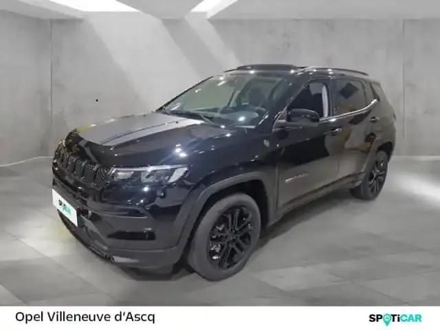 Solid black Nouvelle 2025 Jeep Compass North SUV | 39 400 € (Prix juste) - Image 1/4