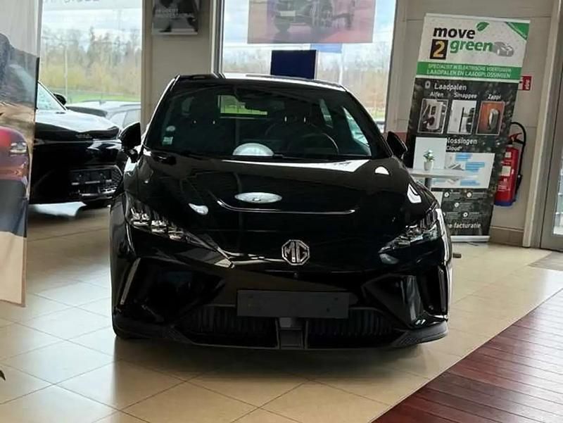 Noir Occasion 2024 MG MG4 EV Luxury Citadine | 21 900 € (Bon prix) - Image 1/4