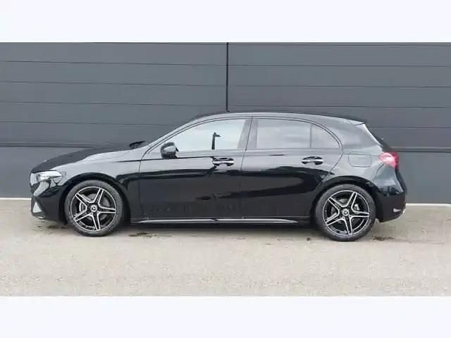 Occasion Mercedes A200 AMG line 150 ch (110 kW) 2025 Noir Berline
