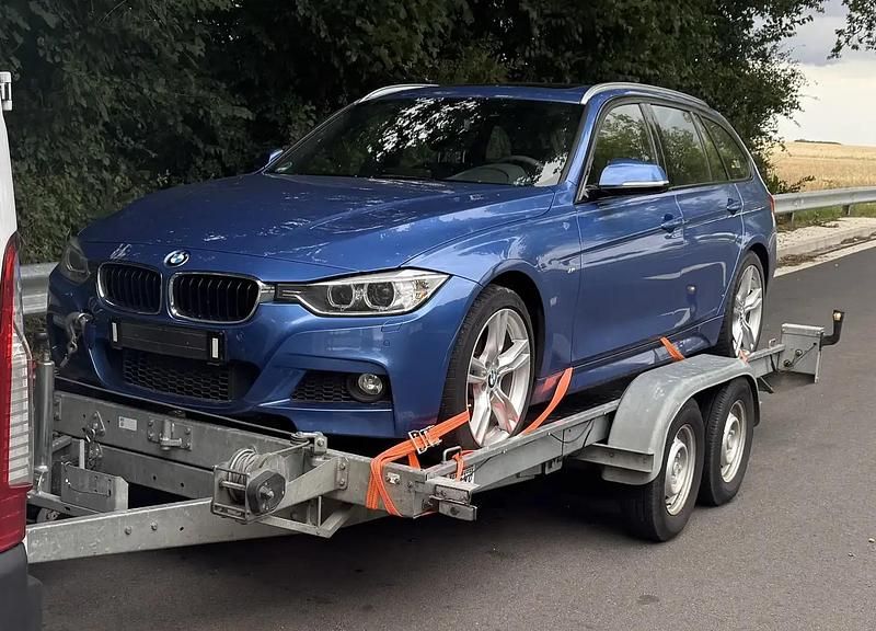 Bleu Utilisé 2013 BMW 328 Sport Line Break | 11 000 € - Image 1/4