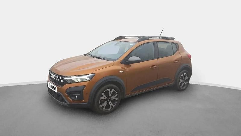 Orange Occasion 2023 Dacia Sandero Expression Citadine | 15 990 € (Prix assez cher) - Image 1/4