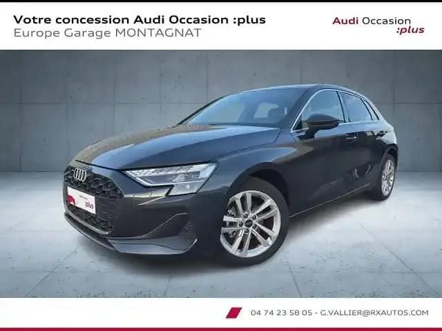 Gris manhattan métallisé Occasion 2025 Audi A3 Business Berline | 29 990 € (Prix juste) - Image 1/4