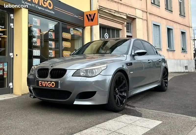 Gris Utilisé 2005 BMW M5 Sport Line Berline | 41 990 € - Image 1/4