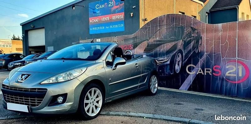 Occasion 2010 Peugeot 207 CC Roland Garros Cabriolet | 5 490 € (Prix juste) - Image 1/4