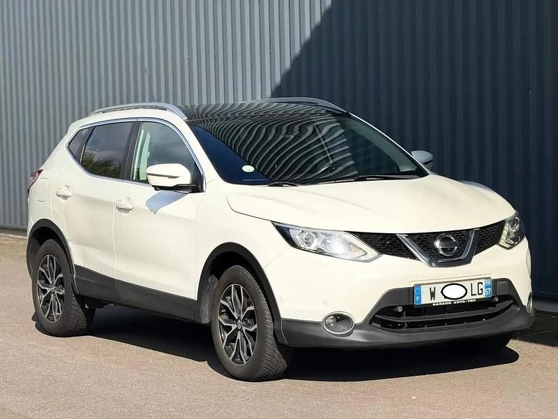 Blanc Utilisé 2016 Nissan Qashqai Black Edition SUV | 11 990 € (Prix juste) - Image 1/4