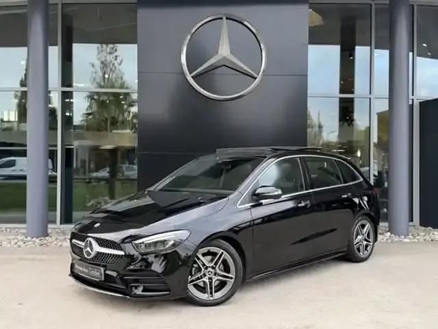 Noir Utilisé 2022 Mercedes B180 AMG line Monospace | 30 900 € - Image 1/4