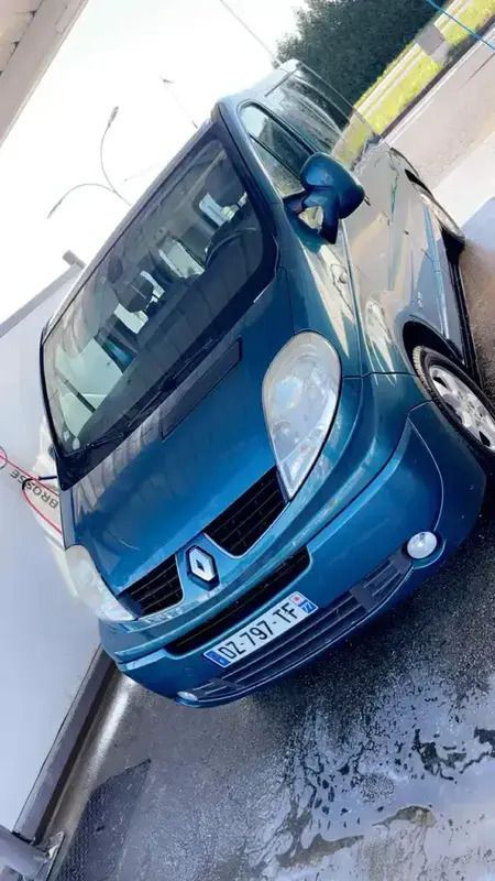 Bleu Utilisé 2009 Renault Trafic Van | 8 500 € - Image 1/4