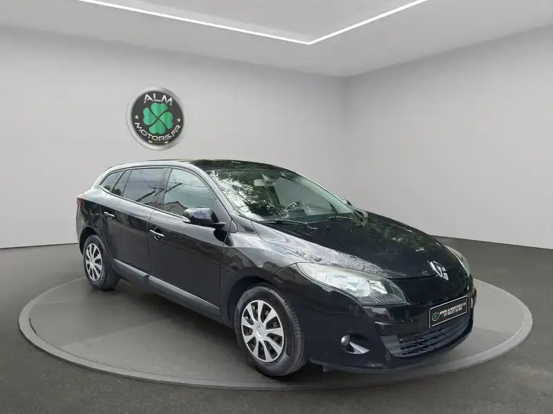 Noir Utilisé 2011 Renault Mégane GrandTour Business Break | 5 690 € - Image 1/4