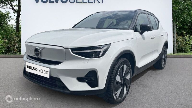 Blanc cristal métallisé/toit noir Utilisé 2024 Volvo XC40 Ultimate SUV | 49 900 € (Prix cher) - Image 1/4