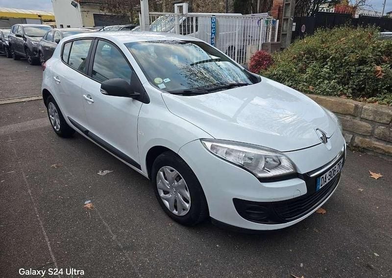 Occasion Renault Mégane III 110 ch (80 kW) 2013 Blanc
