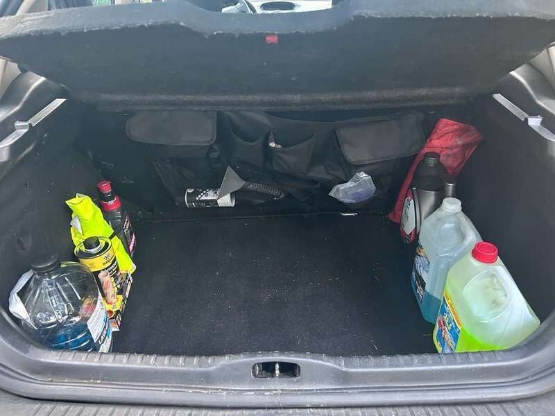Image 4/4