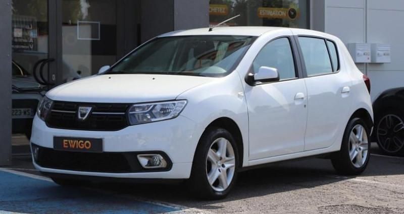 Blanc Utilisé 2019 Dacia Sandero Lauréate Citadine | 6 990 € (Prix juste) - Image 1/4