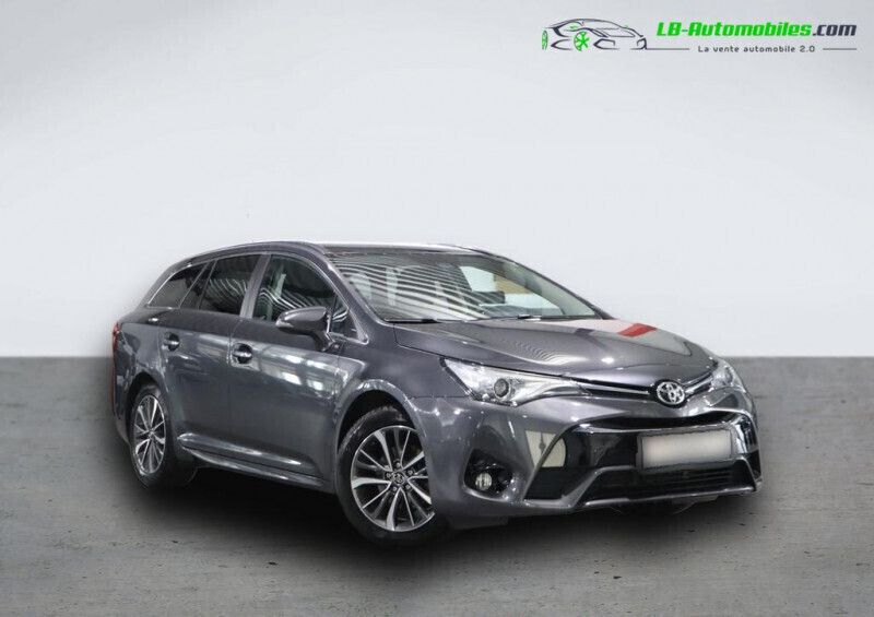 Utilisé 2015 Toyota Avensis Berline | 19 700 € - Image 1/4