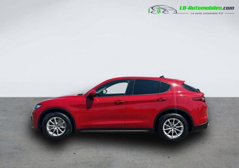 Utilisé 2019 Alfa Romeo Stelvio SUV | 27 200 € (Prix juste) - Image 1/4