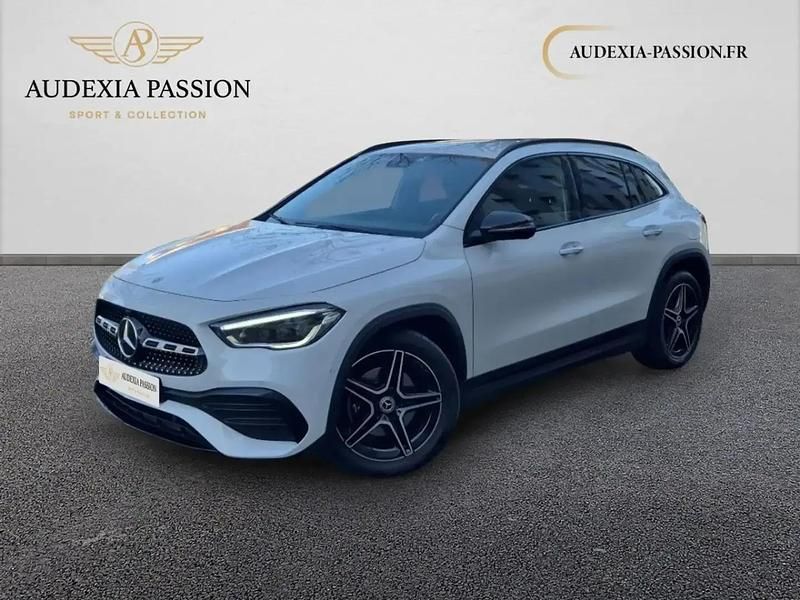 Blanc Occasion 2023 Mercedes GLA200 AMG line SUV | 35 890 € (Bon prix) - Image 1/4