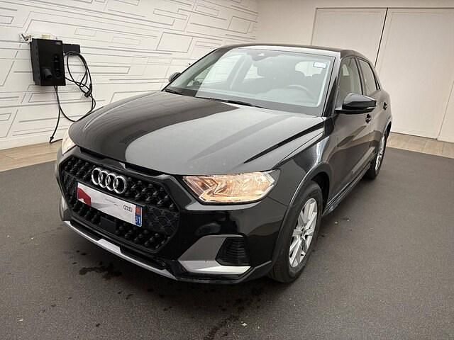 Noir mythe métallisé Utilisé 2022 Audi A1 Design Citadine | 25 990 € (Prix assez cher) - Image 1/4