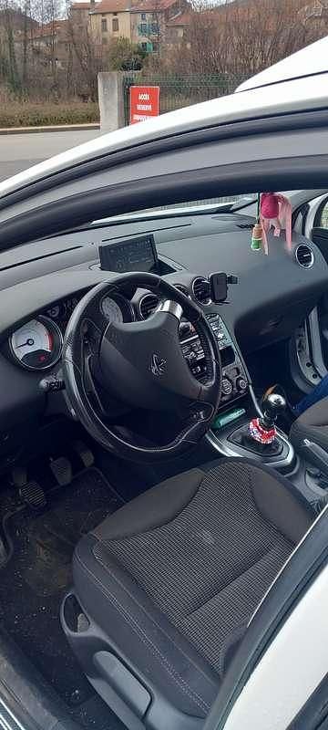 Image 4/4
