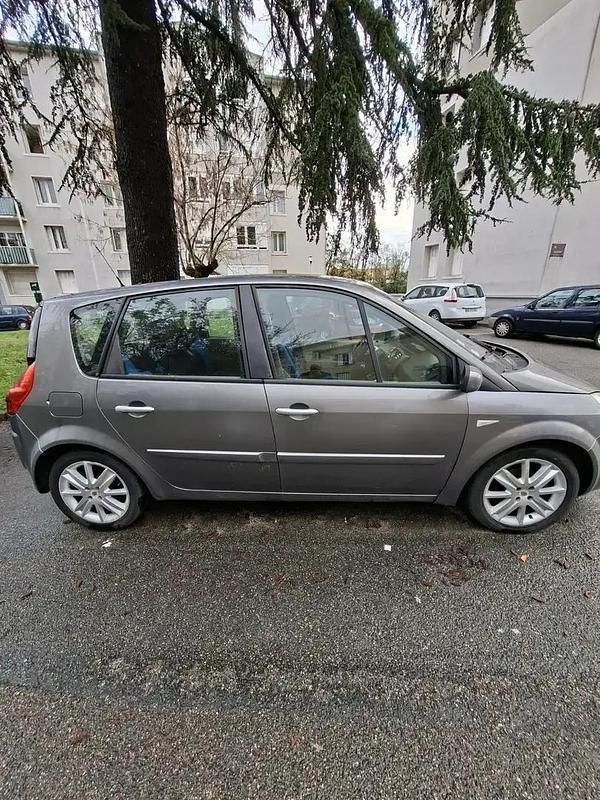 Occasion 2008 Renault Scénic II Dynamique Monospace | 2 500 € (Prix assez cher) - Image 1/4