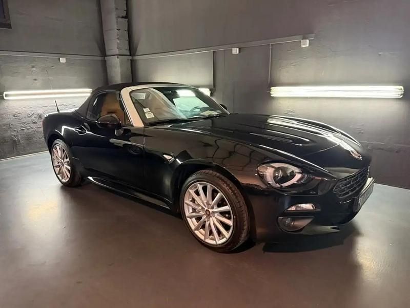 Noir Occasion 2016 Fiat 124 Spider Lusso Cabriolet | 27 900 € - Image 1/4