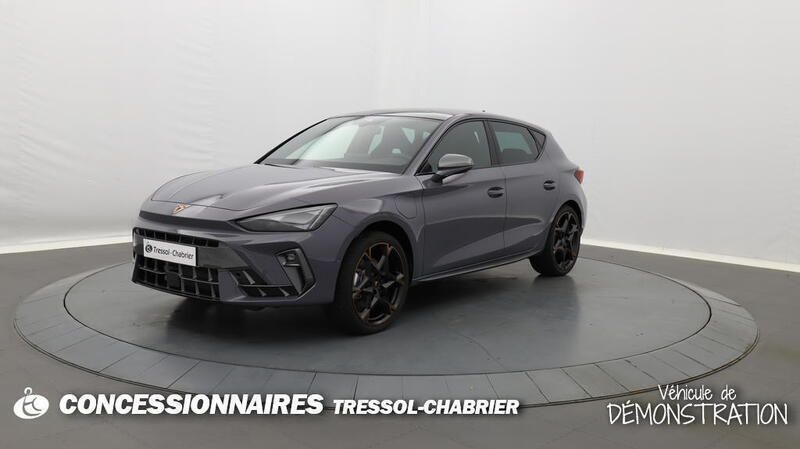 Gris Utilisé 2024 Cupra Leon | 39 990 € (Prix cher) - Image 1/3