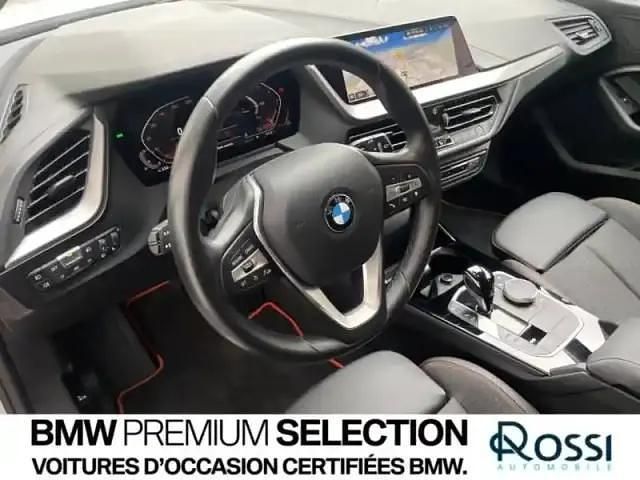 Occasion BMW 118 Sport Line 136 ch (100 kW) 2024 Mineralweiss métallisé Citadine