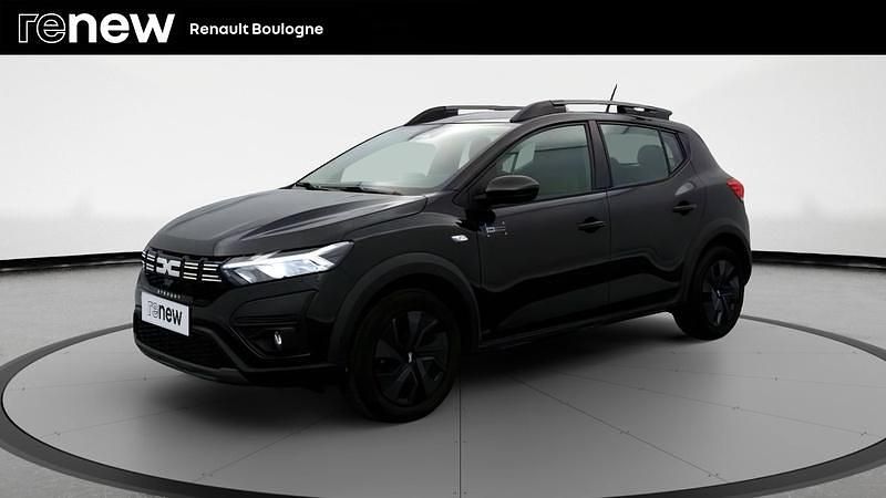 Noir Utilisé 2025 Dacia Sandero Expression Citadine | 16 990 € (Prix juste) - Image 1/4