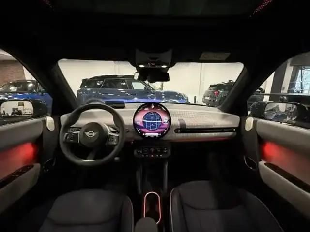 Occasion Mini Cooper Favoured 11 kW (15 ch) 2024 Bleu Citadine