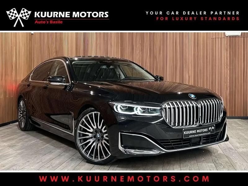 Noir Utilisé 2020 BMW 730 Sport Line Berline | 44 900 € - Image 1/4