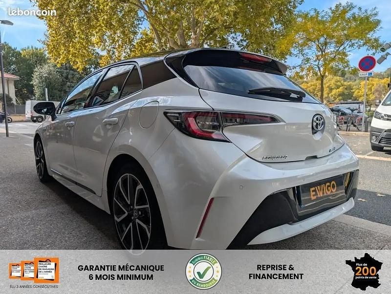 Occasion Toyota Corolla 99 ch (72 kW) 2019 Blanc Berline
