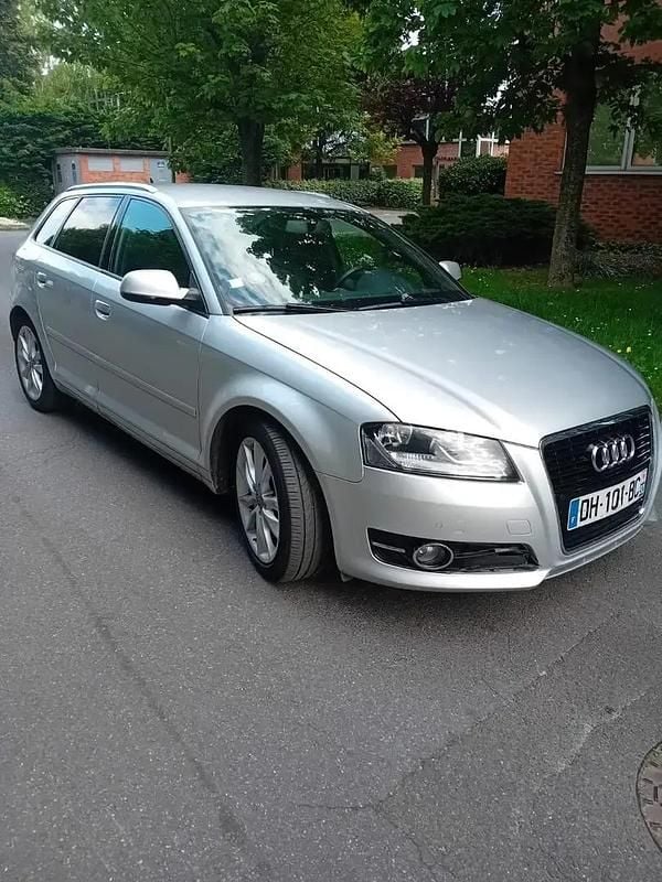 Occasion 2010 Audi A3 S-line plus Berline | 6 990 € (Prix juste) - Image 1/4