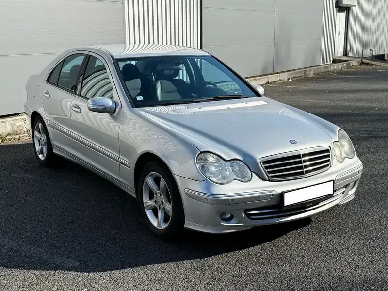 Gris Utilisé 2007 Mercedes C200 Avantgarde Berline | 4 990 € - Image 1/4