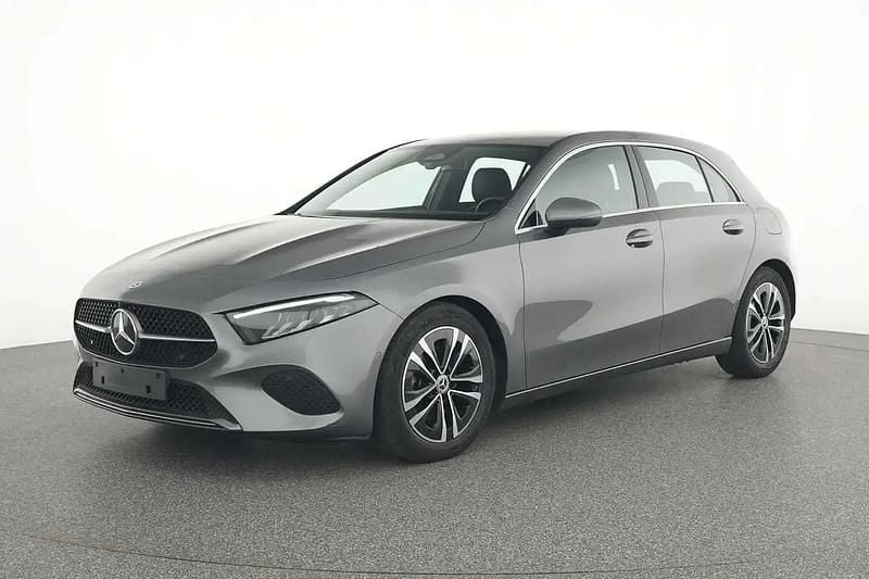 Gris Utilisé 2024 Mercedes A180 Business Citadine | 28 490 € (Bon prix) - Image 1/4