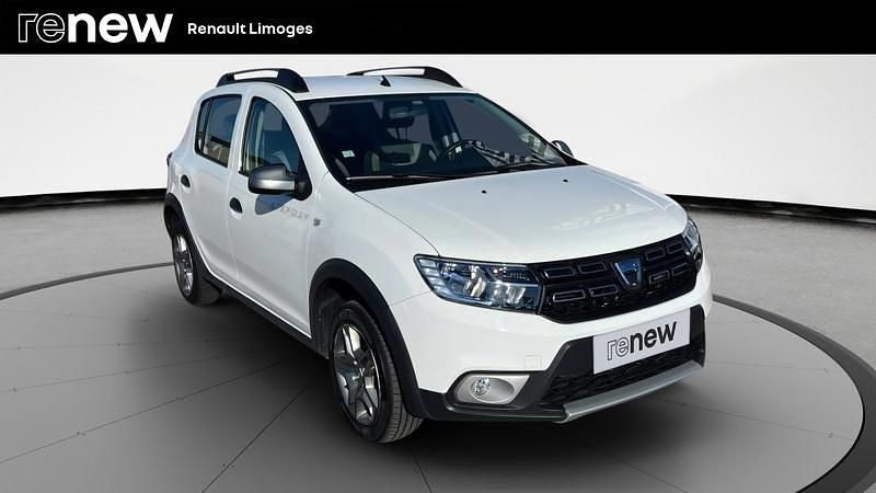 Blanc Utilisé 2020 Dacia Sandero Stepway Citadine | 9 990 € (Bon prix) - Image 1/4
