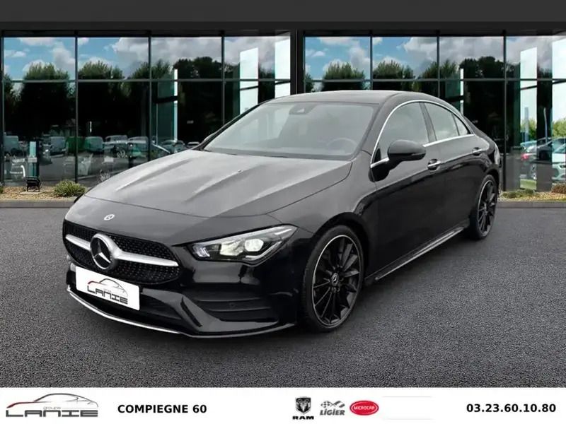 Noir Utilisé 2023 Mercedes 200 AMG line Coupé | 37 890 € (Prix juste) - Image 1/4
