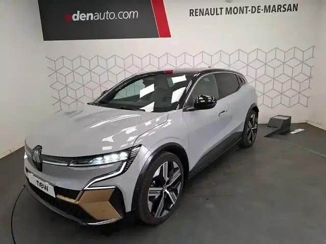Gris kqj noir gne Occasion 2022 Renault Megane E-Tech Iconic Berline | 21 990 € (Prix juste) - Image 1/4