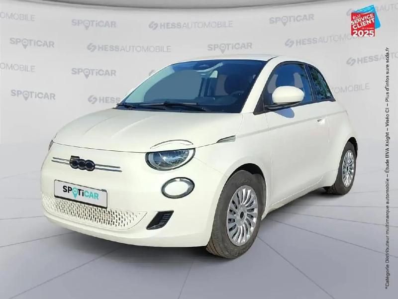 Blanc Utilisé 2022 Fiat 500e Action Berline | 11 999 € (Prix juste) - Image 1/4