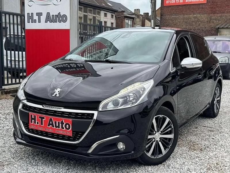 Gris Occasion 2018 Peugeot 208 Allure Citadine | 5 999 € (Prix juste) - Image 1/4