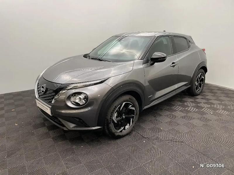 Gris Utilisé 2024 Nissan Juke N-Connecta SUV | 22 990 € (Prix juste) - Image 1/4