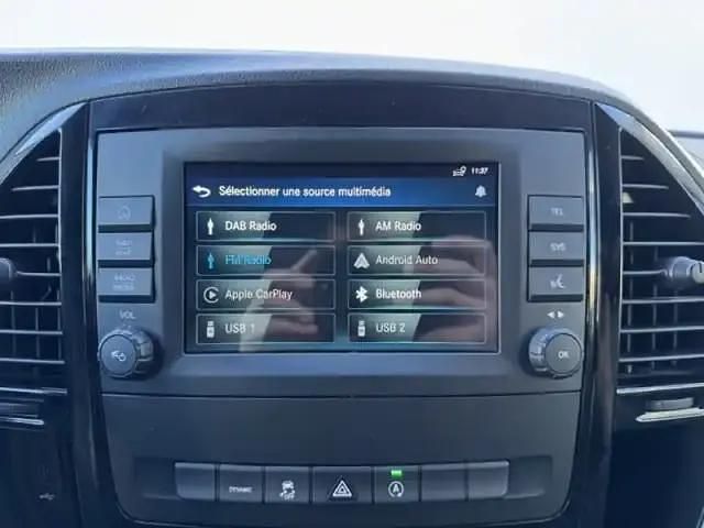 Occasion Mercedes Vito 190 ch (139 kW) 2023 Gris sélénite métallisé Van