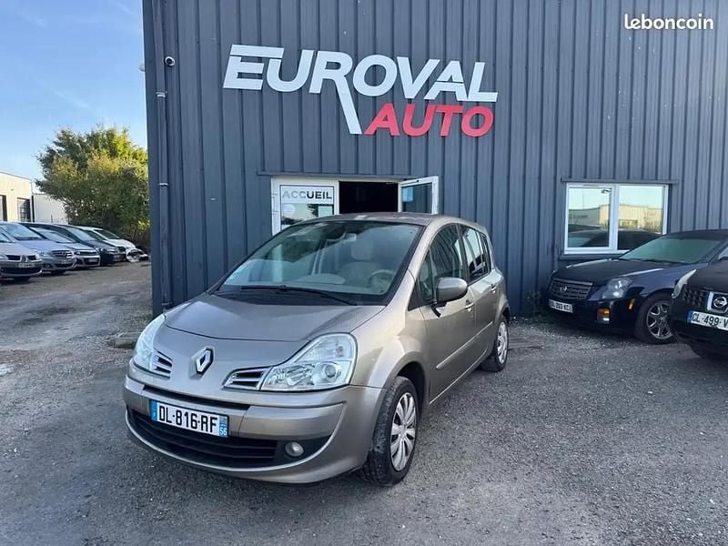 Beige Utilisé 2008 Renault Modus Dynamique Monospace | 2 990 € (Prix cher) - Image 1/4