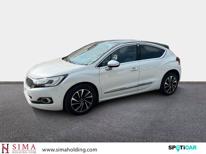 Blanc Utilisé 2018 DS Automobiles DS4 Connected Chic Berline | 8 990 € - Image 1/4