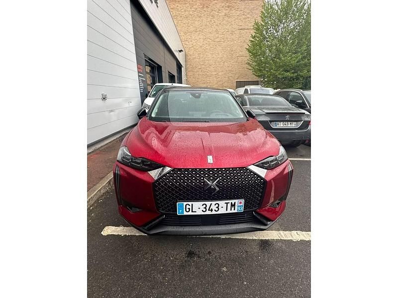 Rouge Occasion 2023 DS Automobiles DS3 Crossback E-Tense Opera SUV | 23 990 € (Prix juste) - Image 1/4